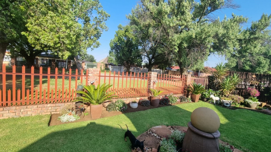 4 Bedroom Property for Sale in Potchefstroom North West